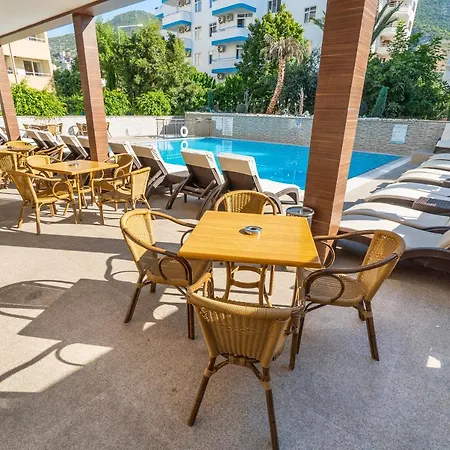 Hotell Kleopatra Life 4*
