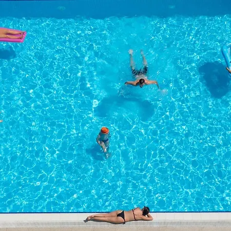 Hotell Kleopatra Life 4*